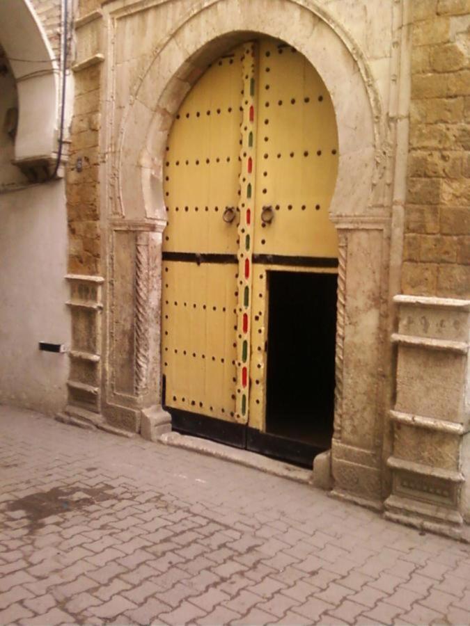 Maison Du 18Eme Siecle Tunis Exteriör bild